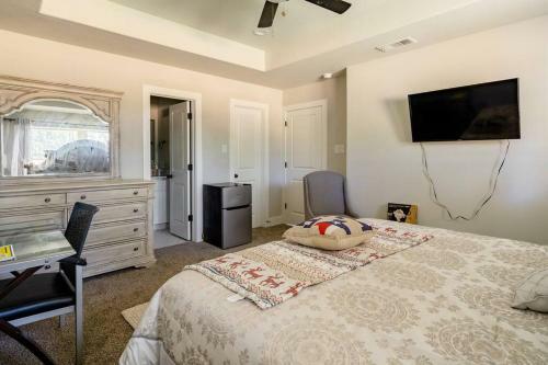 Master Bedroom Suite In A Shared House Near Downtown Dallas