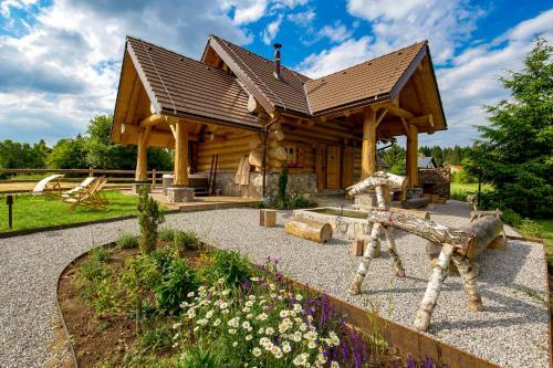 Divjake Log Home - Kraljica ?ume