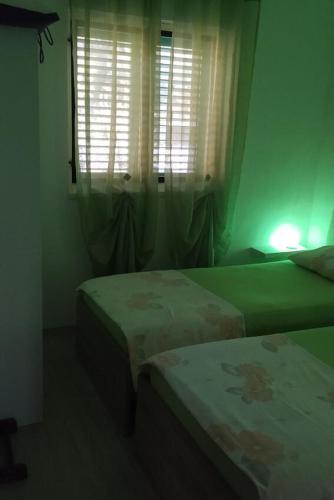 Apartments By The Sea Necujam, Solta - 18664
