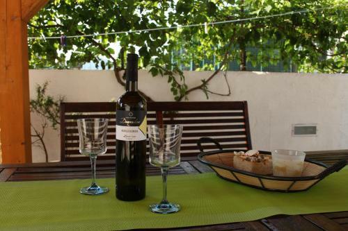 Casa Matea With Pool, Jacuzzi & Souna In A Green Oasis, Kvarner