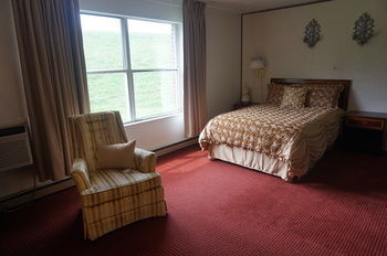 Bellevue Hotel And Suites