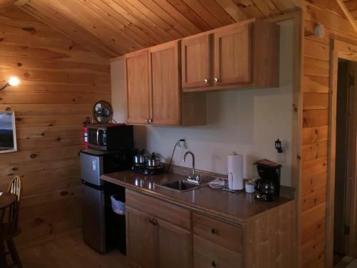 Valley Brook Cottages And Cabins