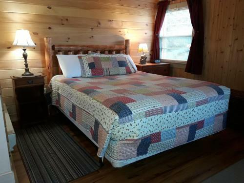 Valley Brook Cottages And Cabins