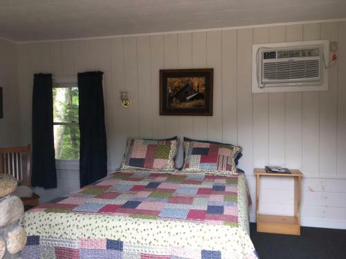 Gilcrest Cottages And Motel