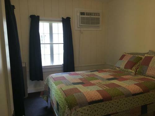 Gilcrest Cottages And Motel
