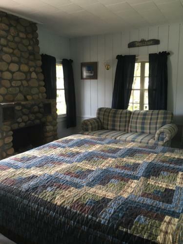 Gilcrest Cottages And Motel