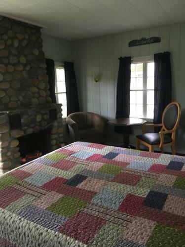 Gilcrest Cottages And Motel