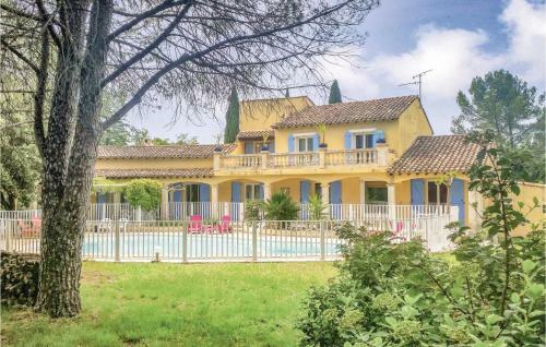 Holiday Home Chemin De La Roque