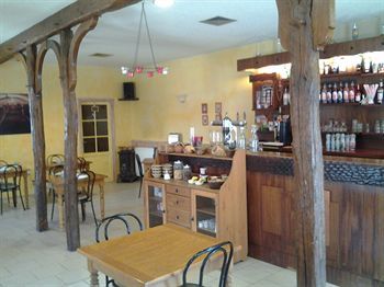 Logis Hotel Le Relais Des Dix Crus