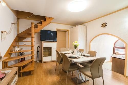 Holiday House Sea Valley