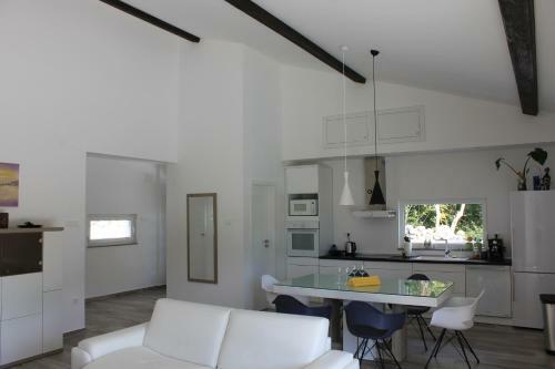 Holiday Home In Grizane 41378