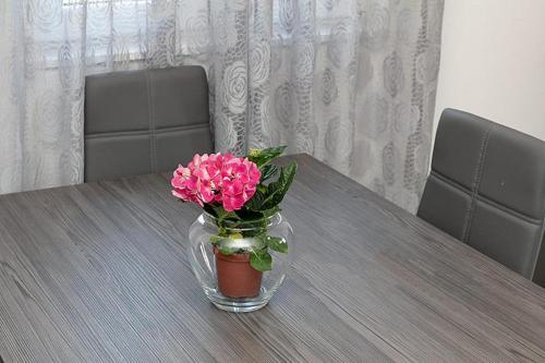 Apartments By The Sea Igrane, Makarska - 18405