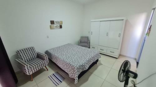 Casa C/ Quartos Separados + Churrasqueira Ampla.