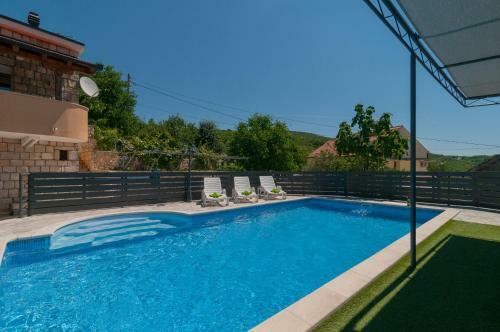 Holiday Home Mateovi Dvori