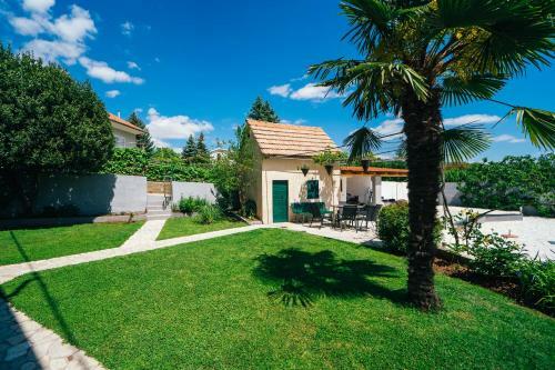 Four Bedroom Holiday Home Imotski