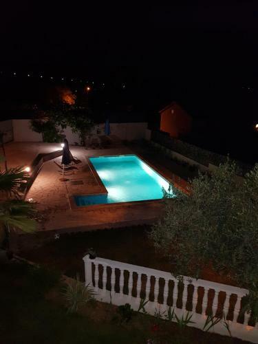Four Bedroom Holiday Home Imotski