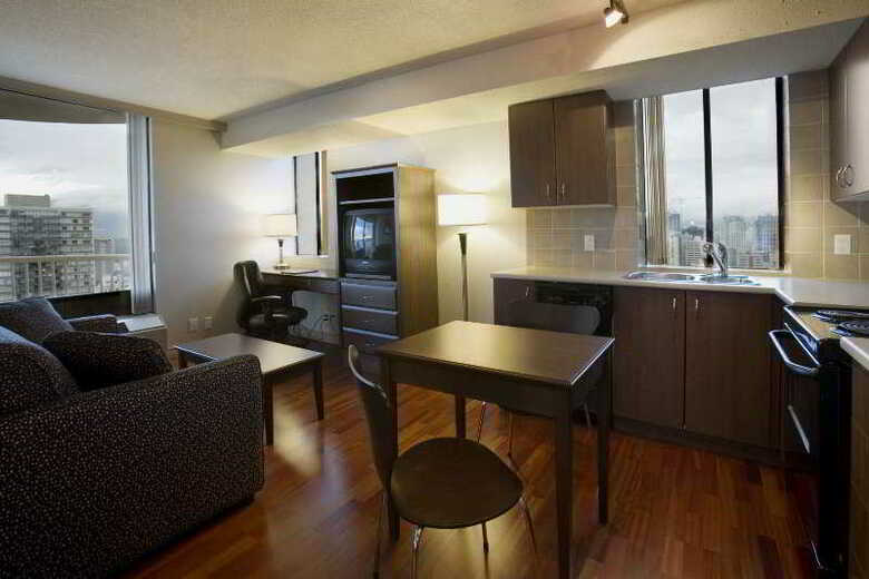 Hotel Sandman Suites On Davie