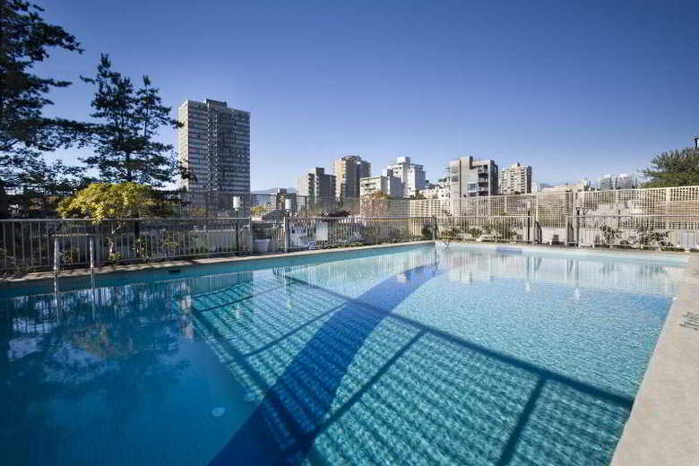 Hotel Sandman Suites On Davie