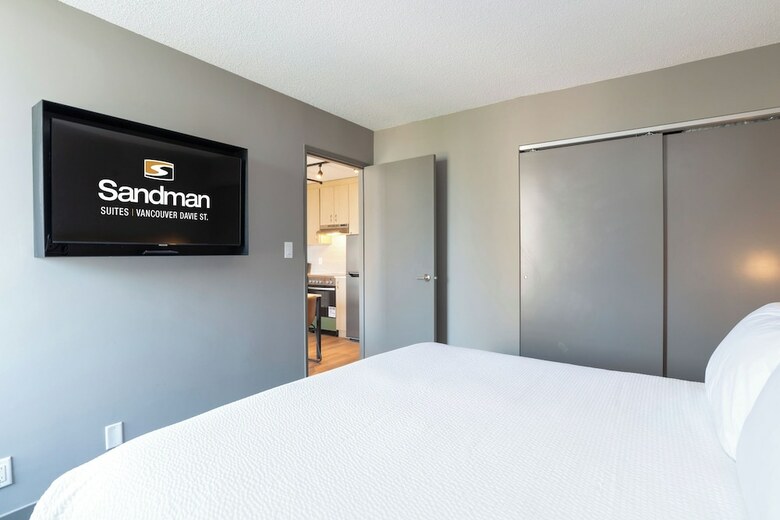 Hotel Sandman Suites On Davie