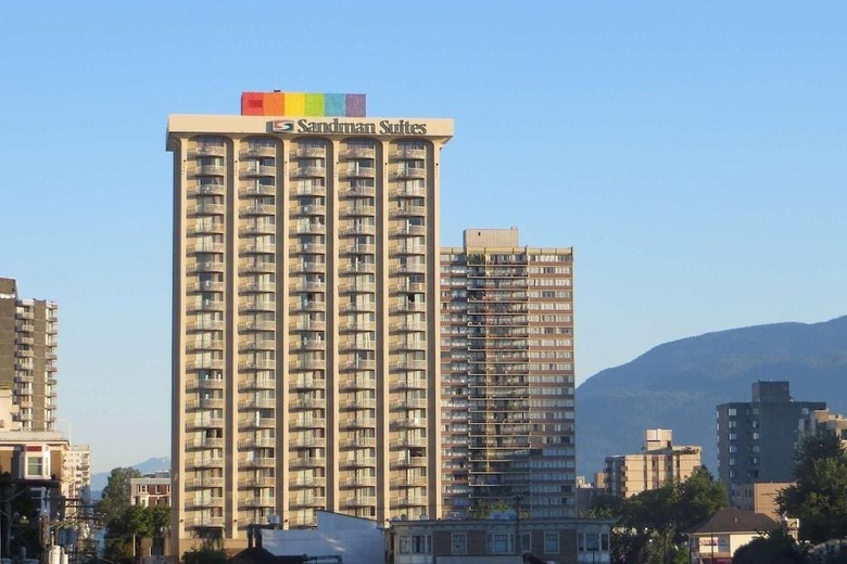 Hotel Sandman Suites On Davie