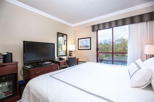 Granville Island Hotel -standard
