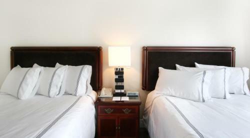 Granville Island Hotel -standard