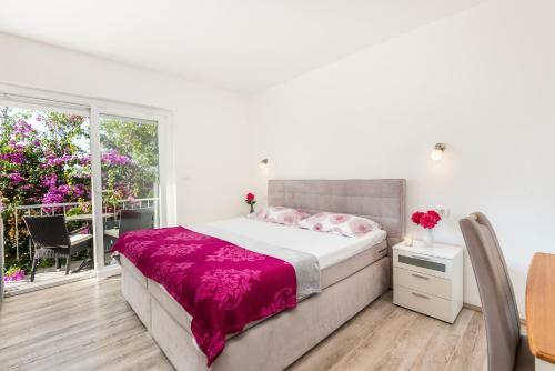 Apartamentos House Nino