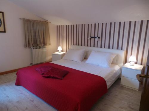 Apartamento Holiday Home In Icici 15638