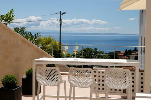 Modena Maris-new Swim-grill-relax-jacuzzi Apartments