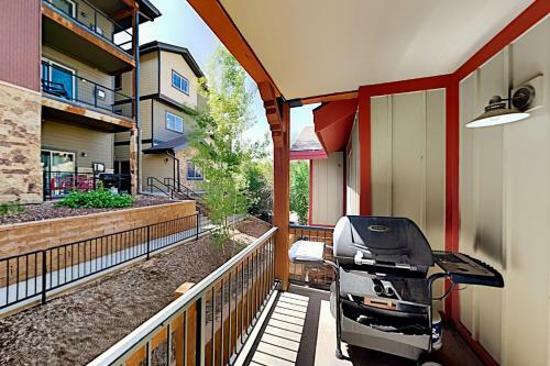 Bear Hollow Village Unit 4305