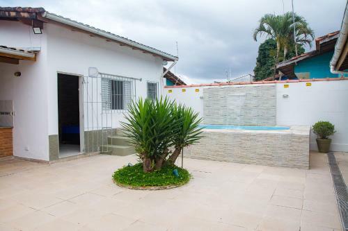 Excelente Casa Com Piscina Em Indaia, Bertioga Sp