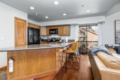 Silver Cliff Village 205