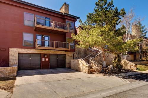 Silver Cliff Village 205