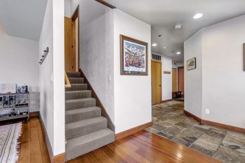 Silver Cliff Village 205
