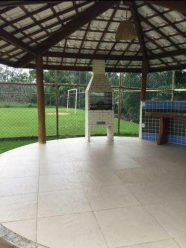 Excelente Casa Com Piscina E Academia.