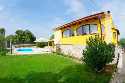 House Sandi, Village Jur?i?i