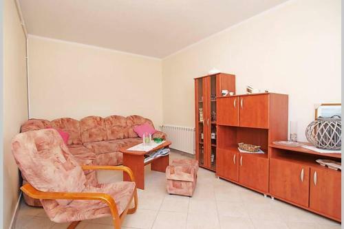 Peaceful Villa Fioretta With Relaxing Pool