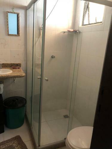 Guarajuba - Ba - Confort�vel Casa Com 3 Quartos, 2 Suites