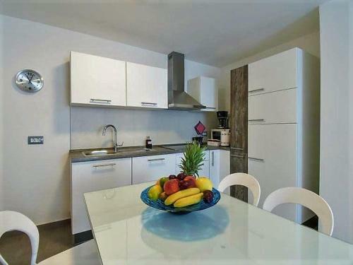Apartment-ire