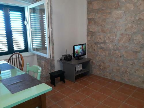 Kaprije Mistral Apartment