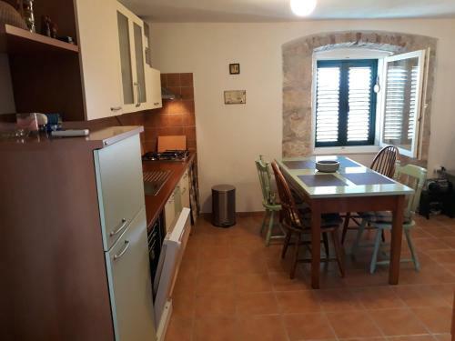 Kaprije Mistral Apartment