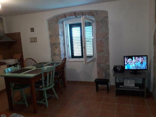 Kaprije Mistral Apartment