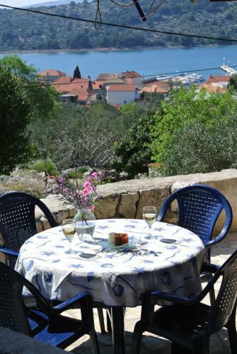 Kaprije Mistral Apartment