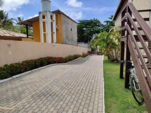 Apartamento Village Em Guarajuba Com 2/4 E Su�te