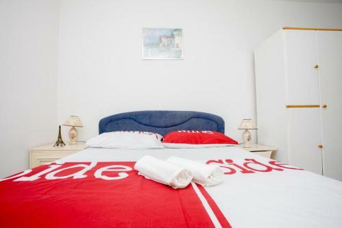 New Modern Apartment , Close To The Beach