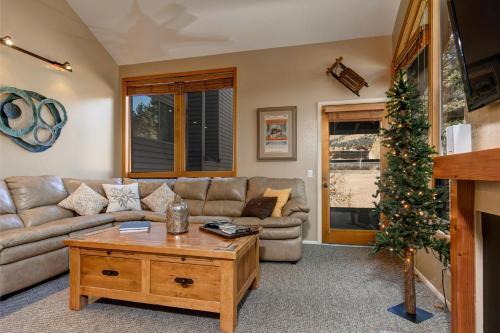 Red Pine Condominiums 69