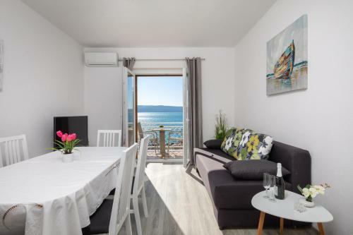 Apartments 20 Meters From The Beach