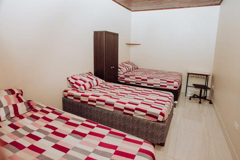 Casa C Churrasq Em Monte Castelo, Campo Grande-ms
