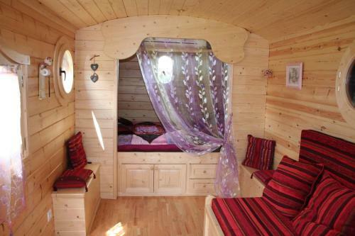 Maison D'h�tes La Roulotte Des 4 Saisons