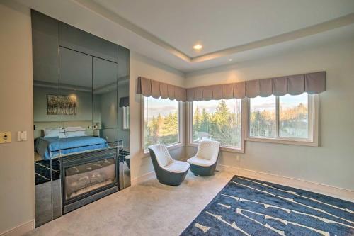 Luxury Bellevue Getaway With Lake And Mtn Views!